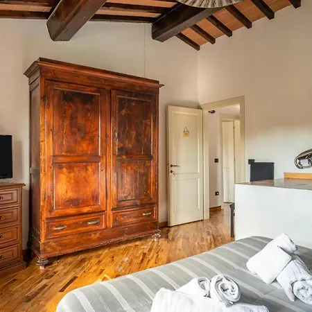 Casa Vecchia - Dimora Storica Toscana * Гамбасси-Терме